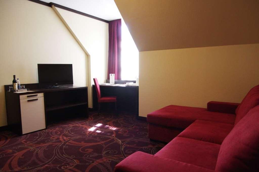 Park-hotel Golosievo 4*