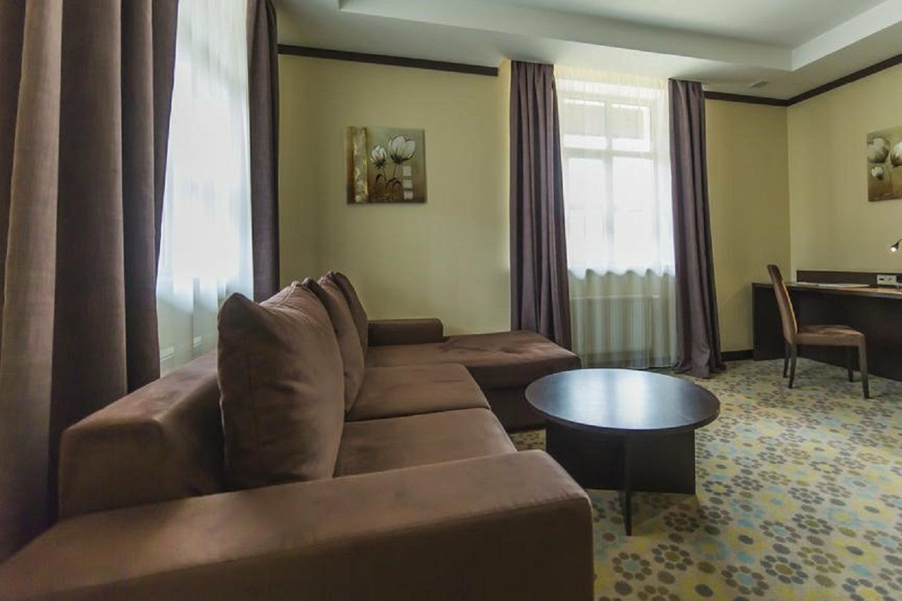 Hotel Park-hotel Golosievo
